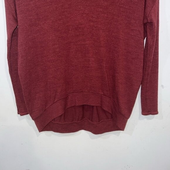Aritzia Wilfred Free v-neck Oversized Burhundy Red jersey tee size XS - Picture 5 of 10